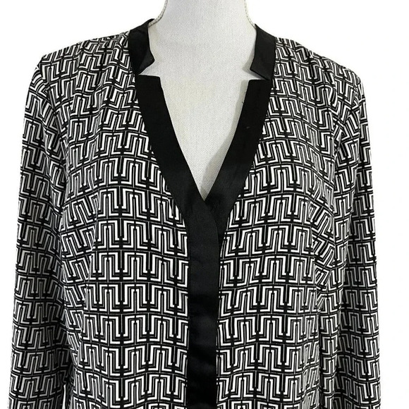 Ellen Tracy Black and White Button Up Shirt Blouse Large Zig Zag Striped Stripes - Picture 4 of 9